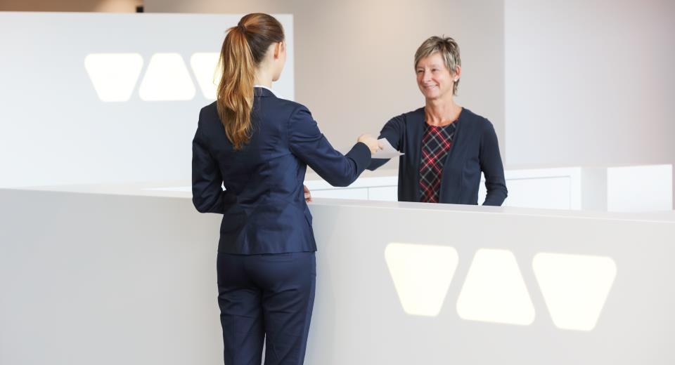 Empfang im Foyer der Schlüter-WorkBox